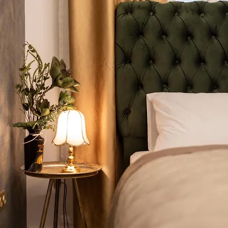 High-end Luxurious Quentin In The Heart Of * Budapest