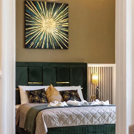 High-end Luxurious Quentin In The Heart Of *