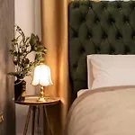 High-end Luxurious Quentin In The Heart Of * Budapest
