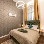 High-end Luxurious Quentin In The Heart Of Apartment